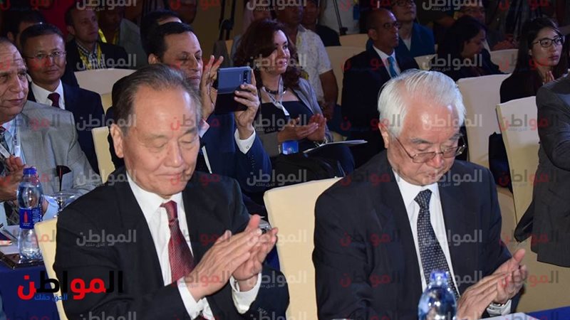 بدأ فعاليات منتدى