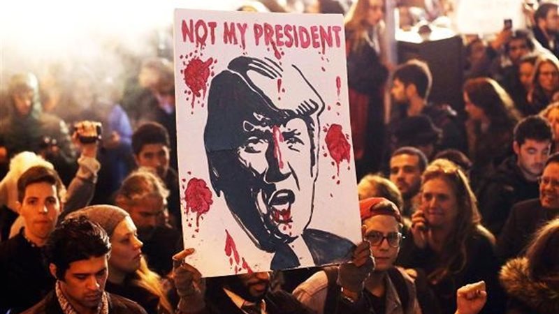 الرئيس الأمريكي دونالد