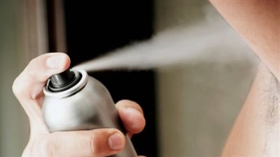 فيديو| طرق سهلة لعمل بدائل طبيعية لمزيل العرق في البيت لمواجهة حر الصيف