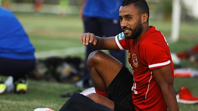 خالد محمود يكشف موقف ثلاثي الأهلي من مباراة بتروجيت