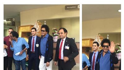 محمد منير يغادر مستشفى دار الفؤاد