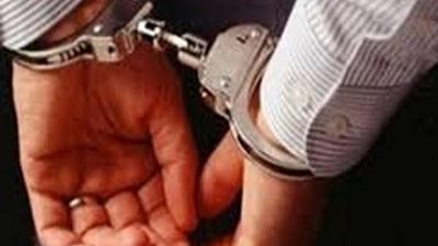 القبض على صاحب محل مستحضرات تجميل يروج لمنتجات منتهية الصلاحية ببنها