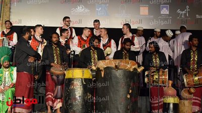 صور| فرقة بنجلاديش تشعل احتفالات مهرجان الطبول الدولي