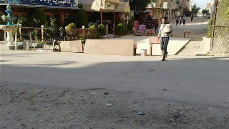 صاحب قهوة يستغل شارع