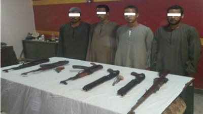 ضبط 33 قطعة سلاح نارى وورشة لتصنيع الأسلحة خلال حملات أمنية بـ