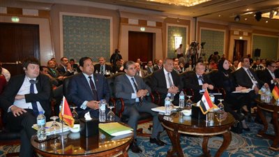 صور| محافظ الغربية يشارك بمؤتمر