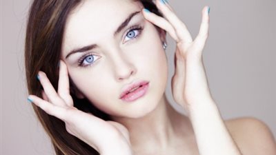 3 طرق تخلصك من انتفاخات العين .. اختاري ما يناسبك