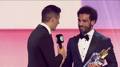 محمد صلاح اللاعب رقم 25 في تاريخ البريمير ليج يتوج بجائزة العام بعيدا عن الفريق البطل