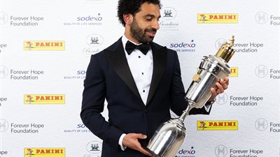 أول تعليق من محمد صلاح بعد فوزه بالجائزة