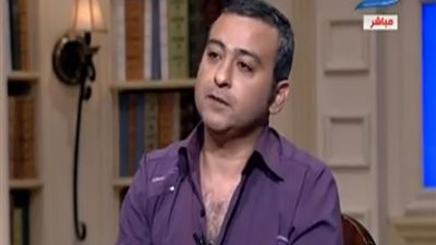 إنفوجراف| في ذكرى ميلاد أحمد عزمي الـ46.. من بوادر النجومية إلى بودرة المجرمين