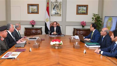 الرئيس السيسي يجتمع بالحكومة لمناقشة استعدادات شهر رمضان