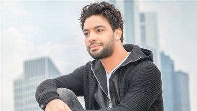 أحمد جمال: صباحكم خير وسعادة 