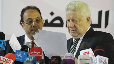 مرتضى منصور يصل السعودية قبل لقاء القمة 