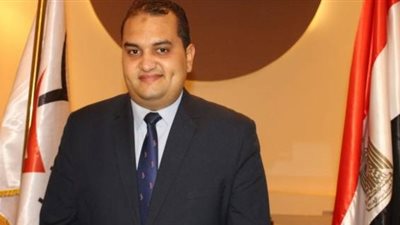 المصريين الأحرار يناقش مشاريع قوانين لصالح العمالة بالدول العربية