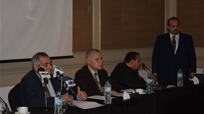 صور|عبدالمطلب: الصادرات بنهاية 2020 ستكون بأيد مصرية خالصة