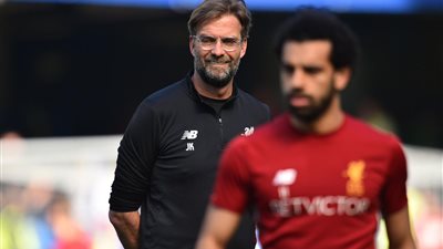 كلوب يؤكد اهتمامه بضم نجم برشلونة