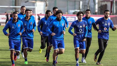 الأهلي يتدرب صباح الثلاثاء قبل السفر للإمارات
