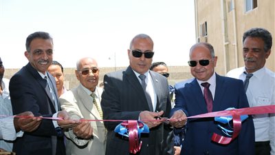 محافظ السويس يفتتح المراكز التكنولوجية بحى الجناين وعتاقة 