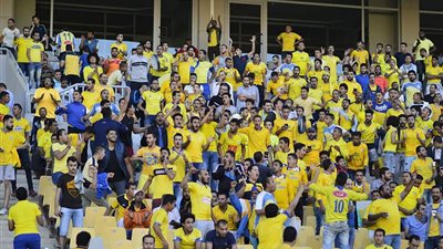 صور| جماهير الإسماعيلي تشعل مدرجات برج العرب قبل مواجهة الزمالك