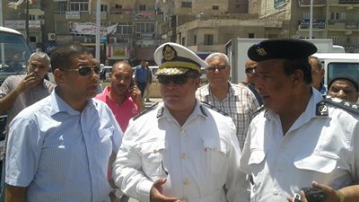 إزالة الإشغالات والتعديات بحي الأربعين بالسويس