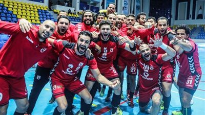 صور| احتفالية لاعبو الأهلي ببطولة دوري اليد للمحترفين