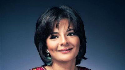 اليوم.. ندوة صحفية للكاتبة 