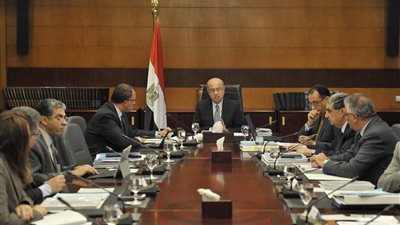 مجلس الوزراء يوافق علي اتفاقيات تنقيب البترول في شمال سيناء و البحر المتوسط 