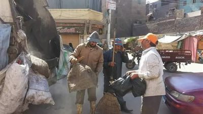 صور| رفع 12 طن قمامة ومخلفات في حملة نظافة مكبرة بالمنصورة