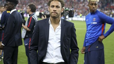 والد نيمار يطلب من وكيله البحث عن فريق آخر