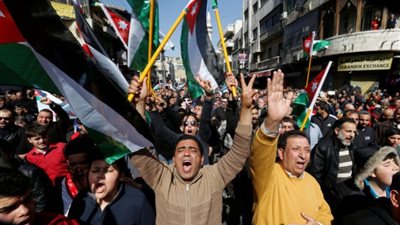 عاجل| مسيرة تضامنية مع الشعب الفلسطيني من الأردن