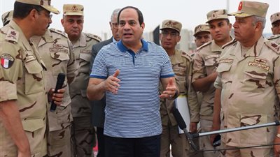 الرئيس السيسي يتفقد الأعمال الإنشائية بالعاصمة الإدارية