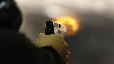 القبض على عاطل أطلق النار على أمين شرطة أثناء مطاردته