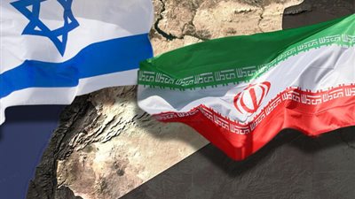 فيديوجراف| إسرائيل وإيران.. مواجهة طرفي نزاع لترسيخ الوجود العسكري على أرض سوريا 