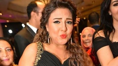 بعد دخول حملها الشهر التاسع.. مي كساب تطالب جمهورها بالدعاء لها
