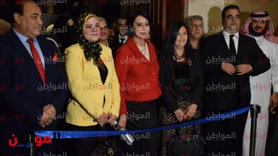 صور| افتتاح معرض الفنون التشكيلية بمؤتمر جمعية إثراء الذات للثقافة والفنون
