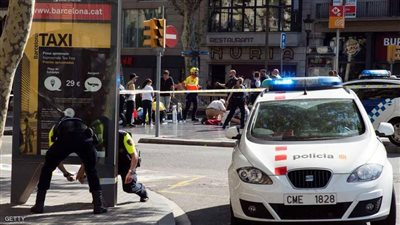 عاجل.. جرحى في حادث طعن بالعاصمة باريس والشرطة تطلق النار على المهاجم