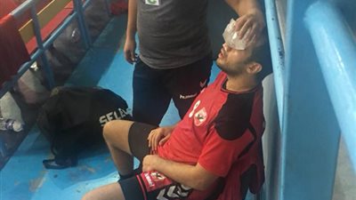 محمد إبراهيم يخضع لفحص طبي في معسكر اليد