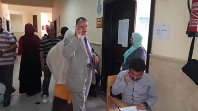 صور| عميد