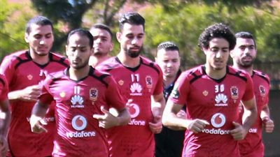 تدريبات استشفائية للاعبي الأهلي في 