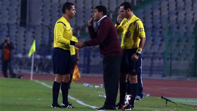 عاشور يقترب من إدارة نهائي الكأس في حالة رفض فاروق