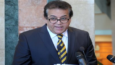 وزير التعليم العالي يفتتح بيت التصميم