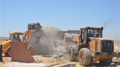 إزالة التعديات على مساحة 83 فدان بأملاك الدولة ببني سويف 