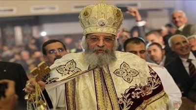 البابا تواضروس يؤدي صلاة الجنازة على شهداء سرت قبل نقل رفاتهم للمنيا