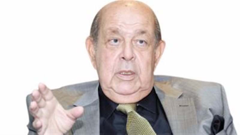 على عيسى 