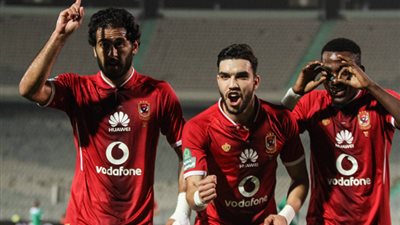 مروان محسن يقود هجوم الأهلي أمام كمبالا