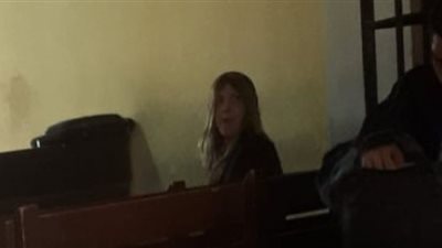 استمرار حبس زوجة نجل سامى عنان بتهمة الشروع فى القتل 
