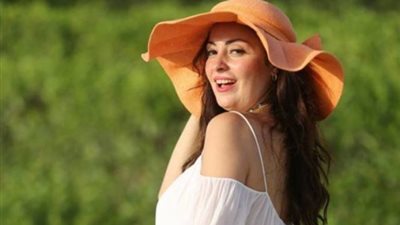 نيرمين الفقى: سعيدة بتجربتى الإذاعية مع محمد هنيدى فى 