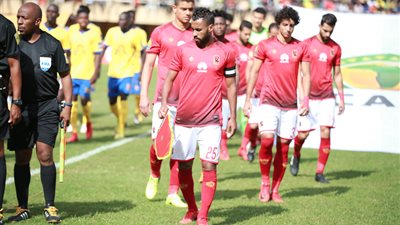 فيديو| الأهلي يخسر من كمبالا ويصعب من موقفه في دوري الأبطال