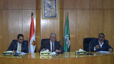 المنيا تقنن أوضاع 37 مواطن واضعي يد على أراضي الدولة