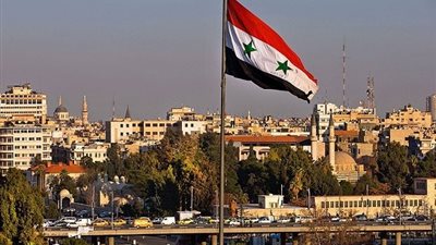 مسلحون يطلقون قذائف صاروخية قرب برج دمشق وأنباء عن جرحى